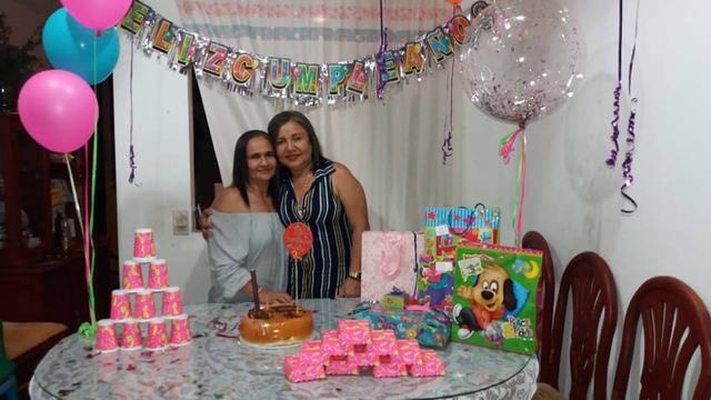 José Eliecer Arias, Leonardo Arias, la cumpleañera Argenis Lasso Perdomo y Carol Arias.